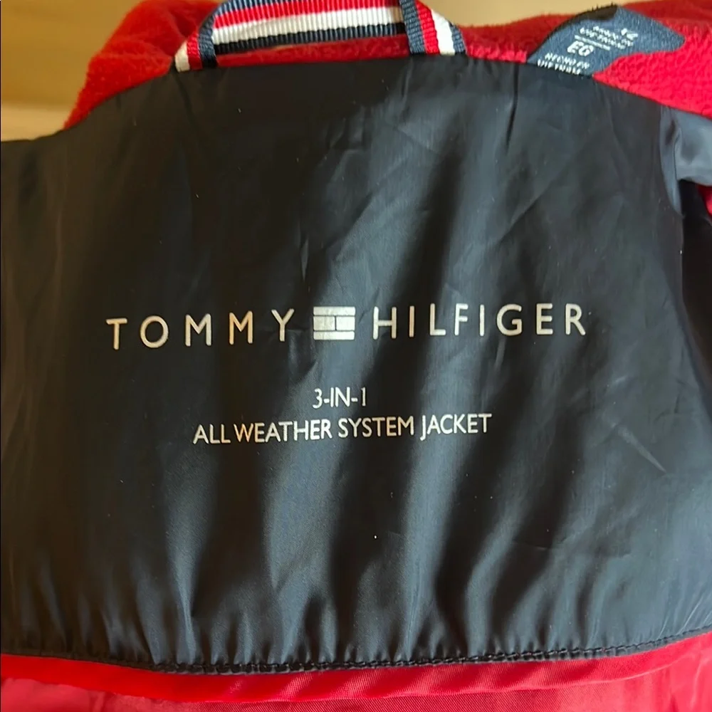 Tommy Hilfiger Women’s Blue & Red Puffer Jacket Size XL - Picture 3 of 11